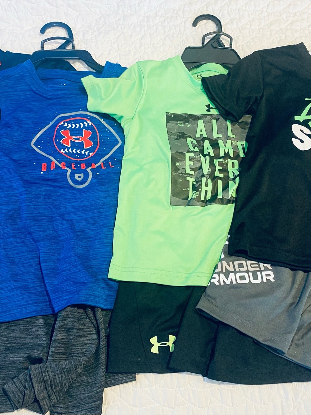 Under Armour Neon Green Camo Graphic Short Sleeve Tee - Boys bundle